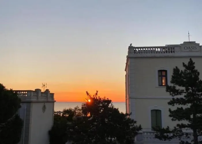 شقة Calmes By Bellavista - Vue - 50m De La - Climatise - Balcon